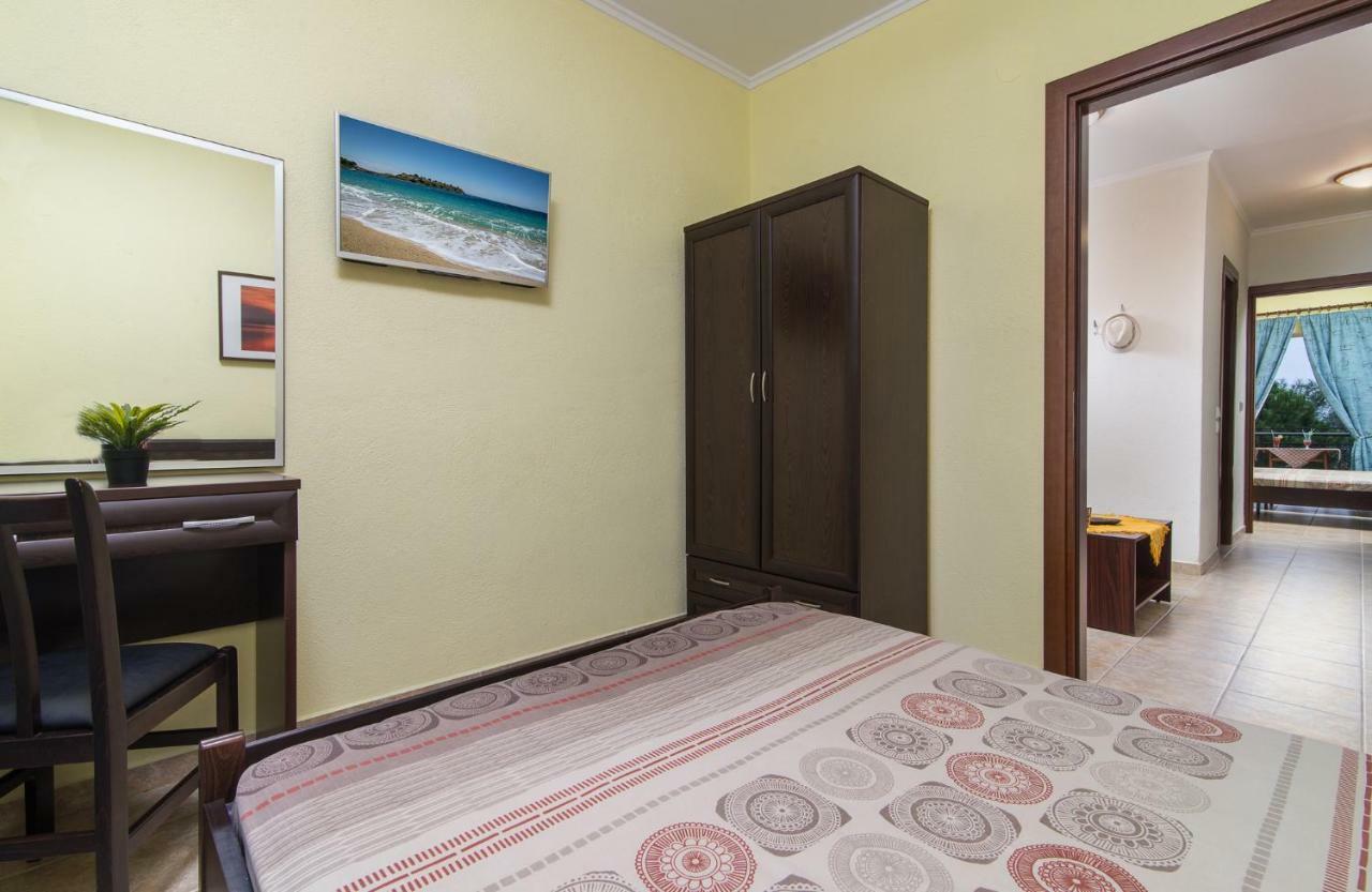 Sunset Studios Торони Екстериор снимка
